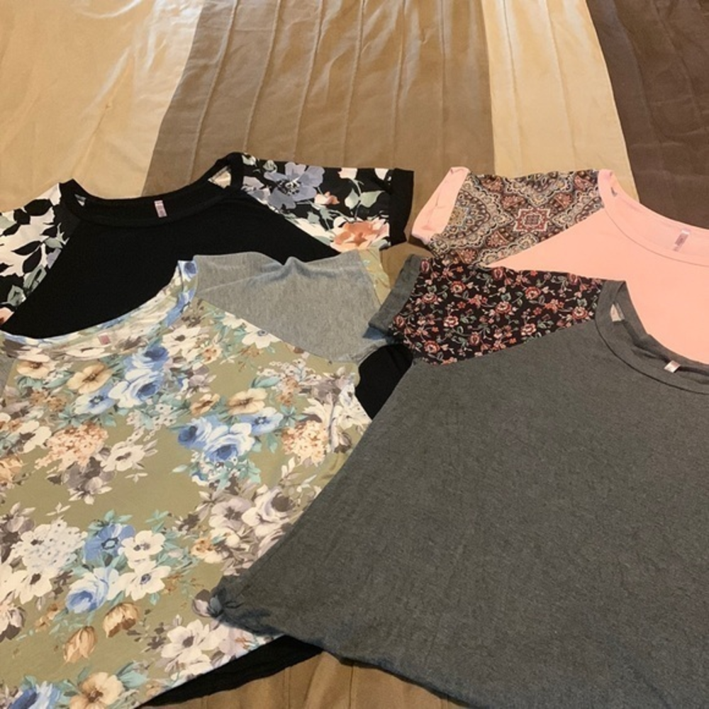 Set of 4 tops